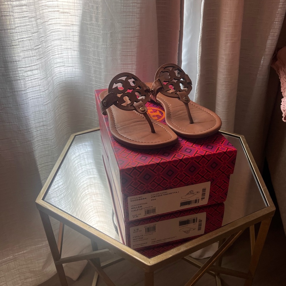 **Tory Burch Miller Sandals - Pre-Owned** 7.5
.